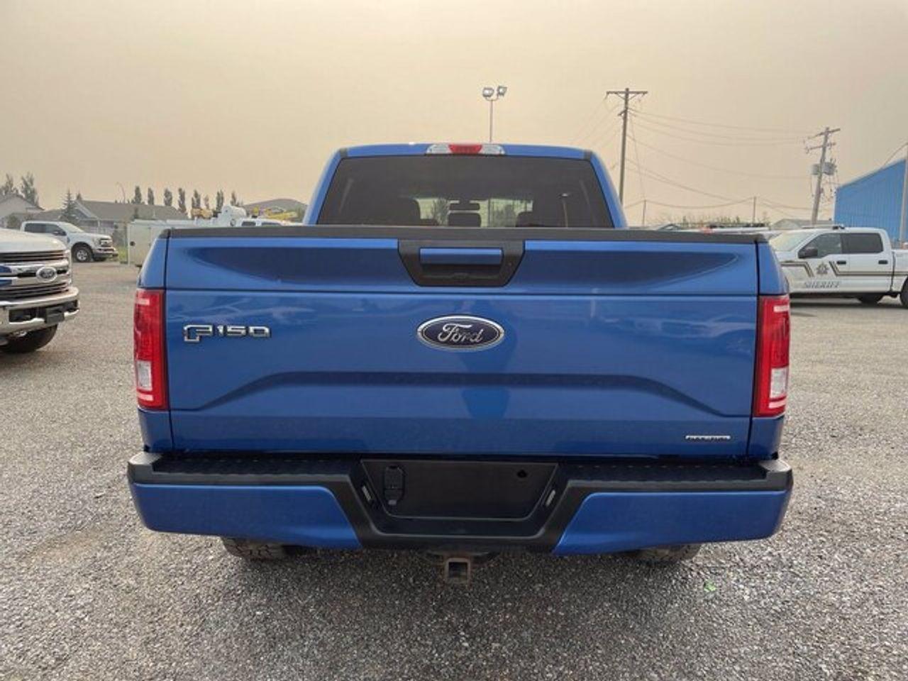 2016 Ford F-150 XLT Sport FX4-4