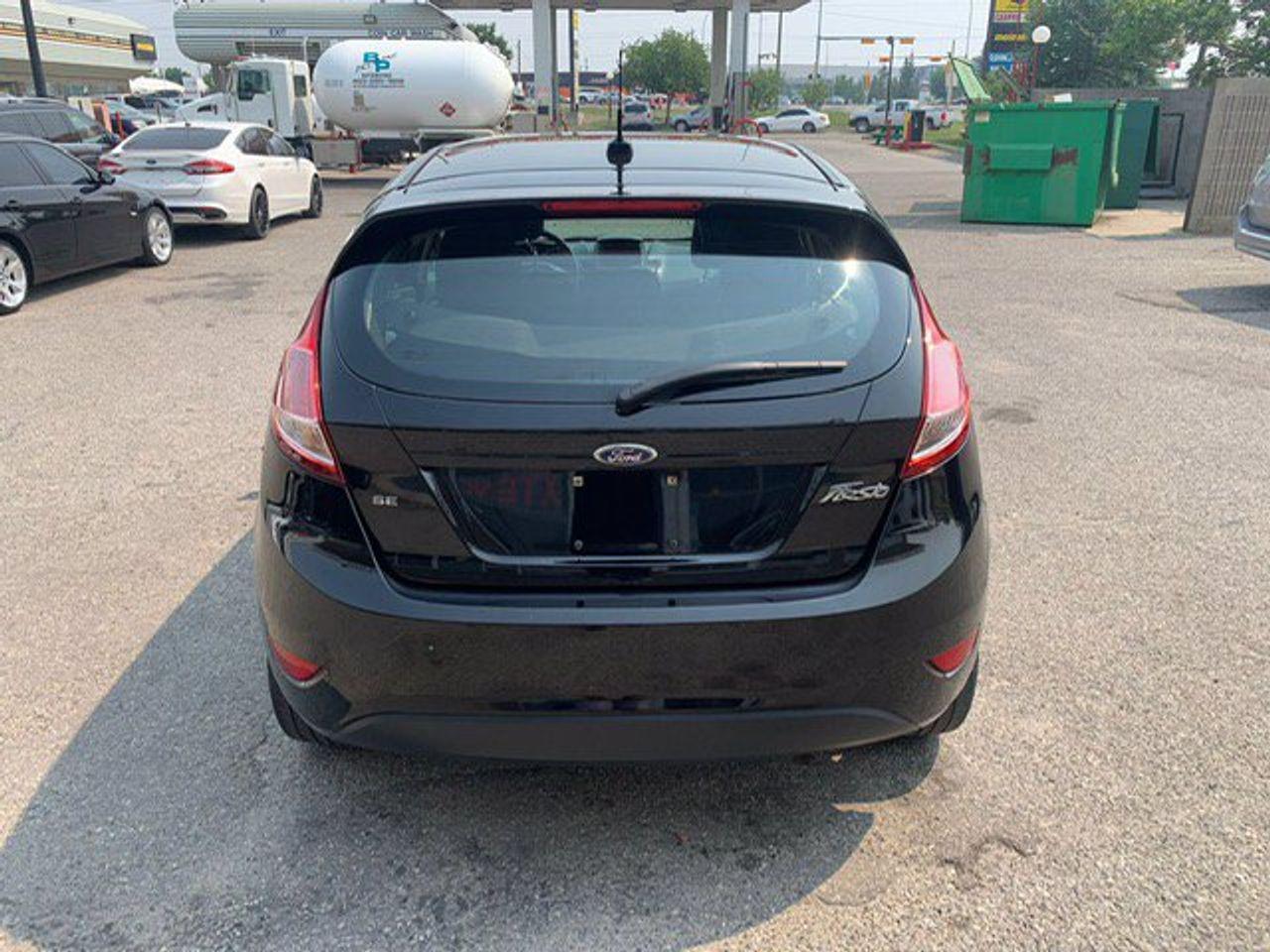 2016 Ford Fiesta SE-3