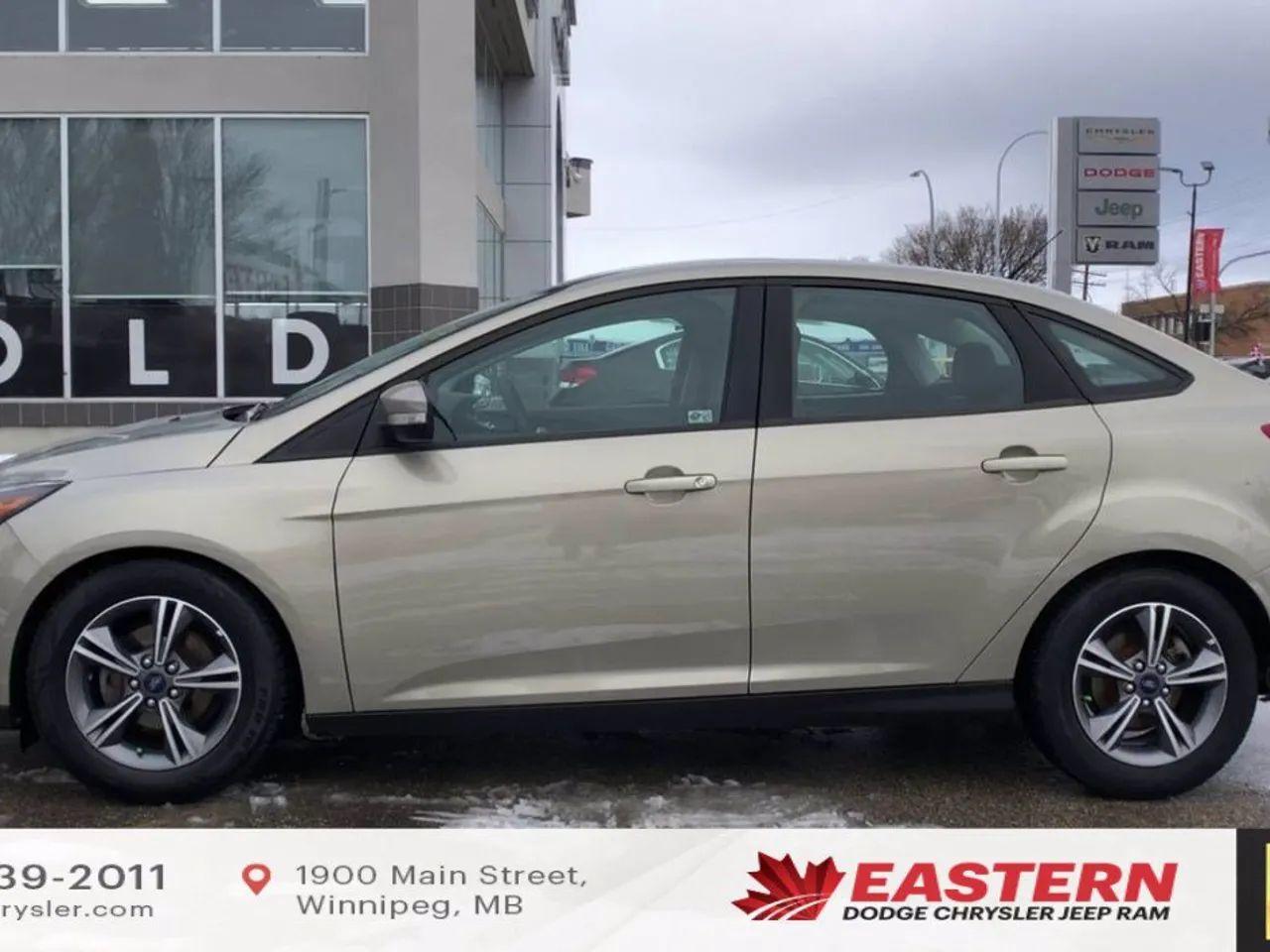 2016 Ford Focus SE-4