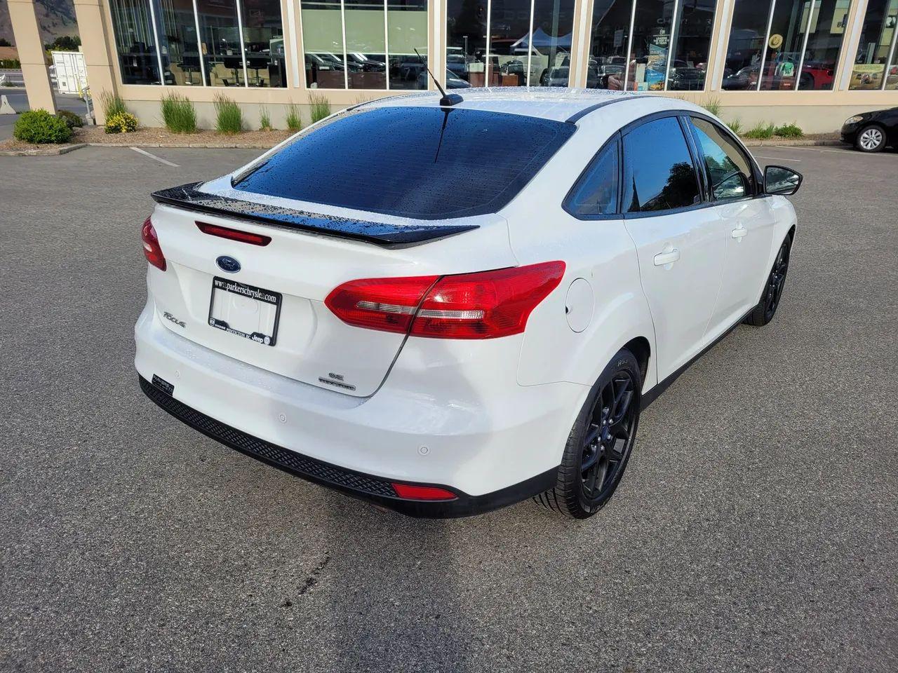 2016 Ford Focus SE-4
