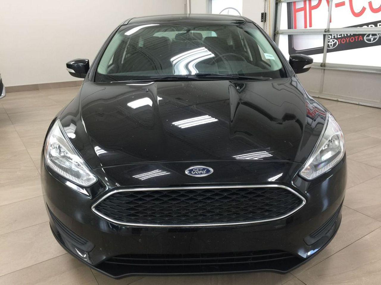 2016 Ford Focus SE-1