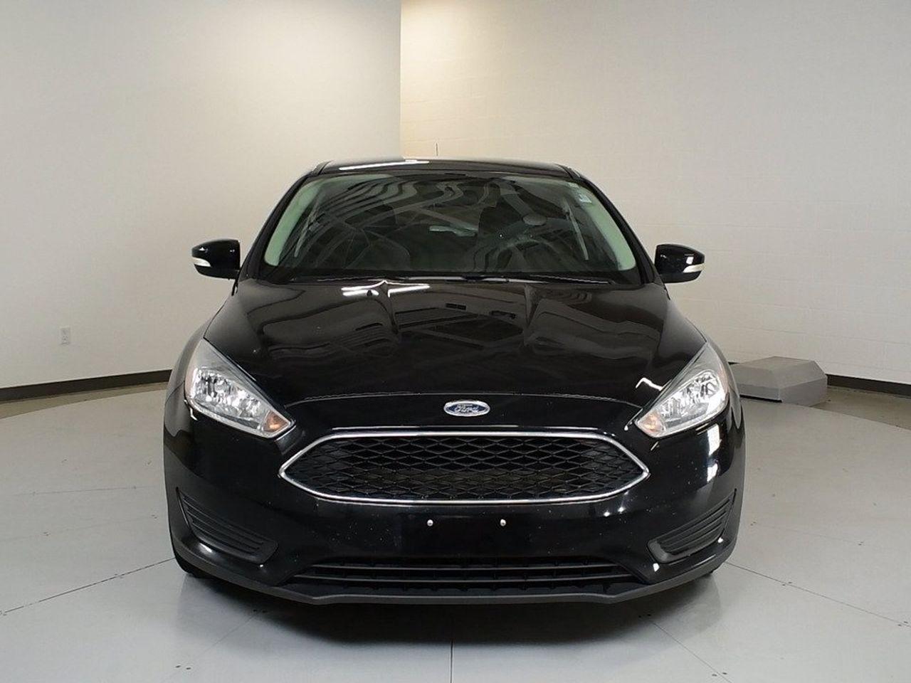 2016 Ford Focus SE-1