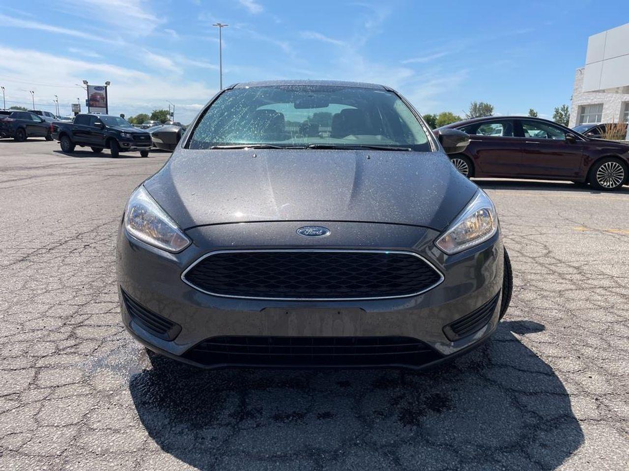 2016 Ford Focus SE-1