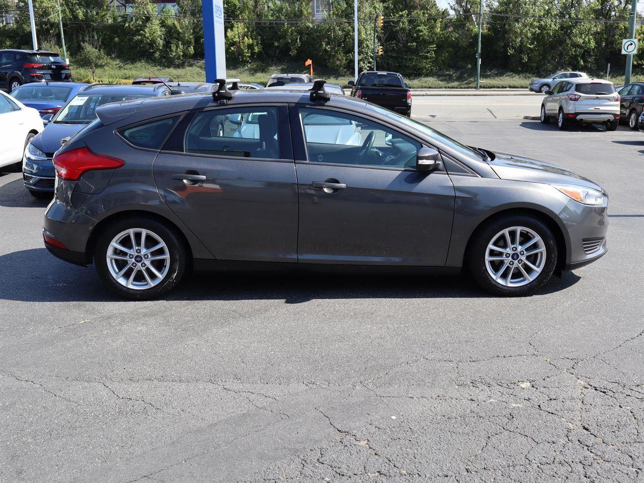 2016 Ford Focus SE-3