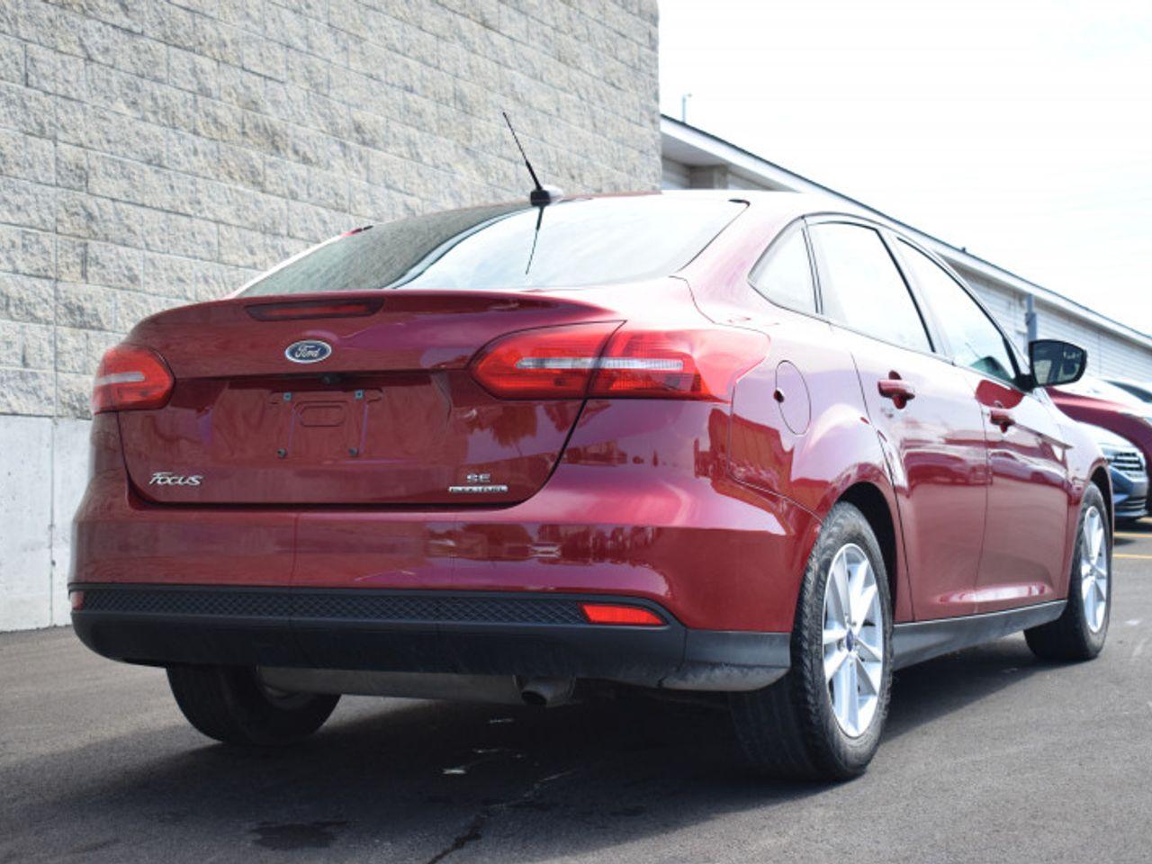 2016 Ford Focus SE-4