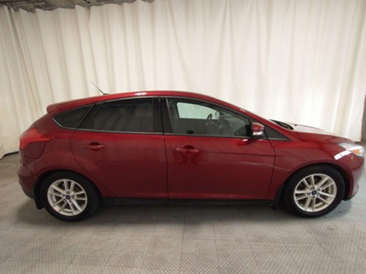 2016 Ford Focus SE-4