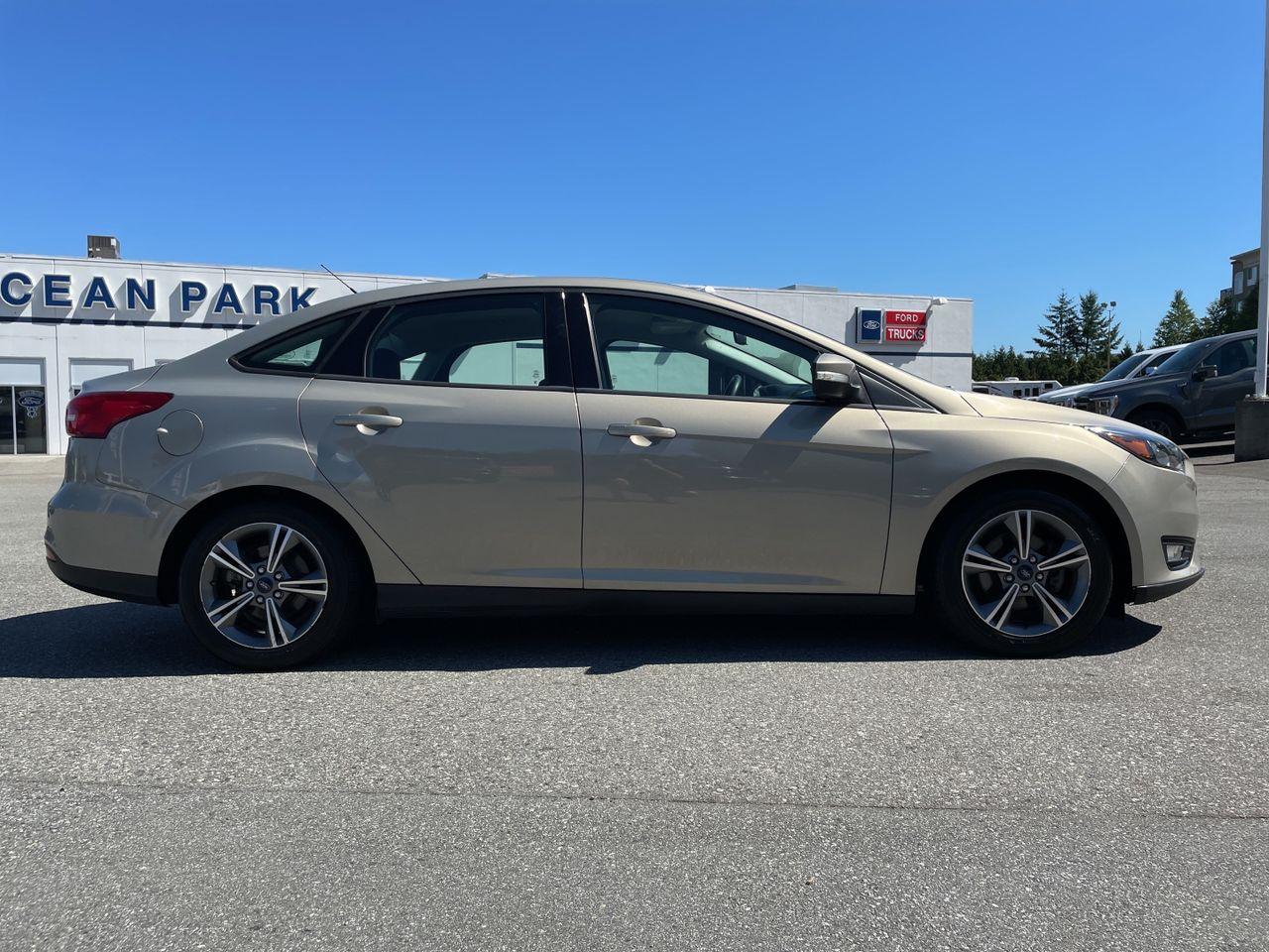 2016 Ford Focus SE-4