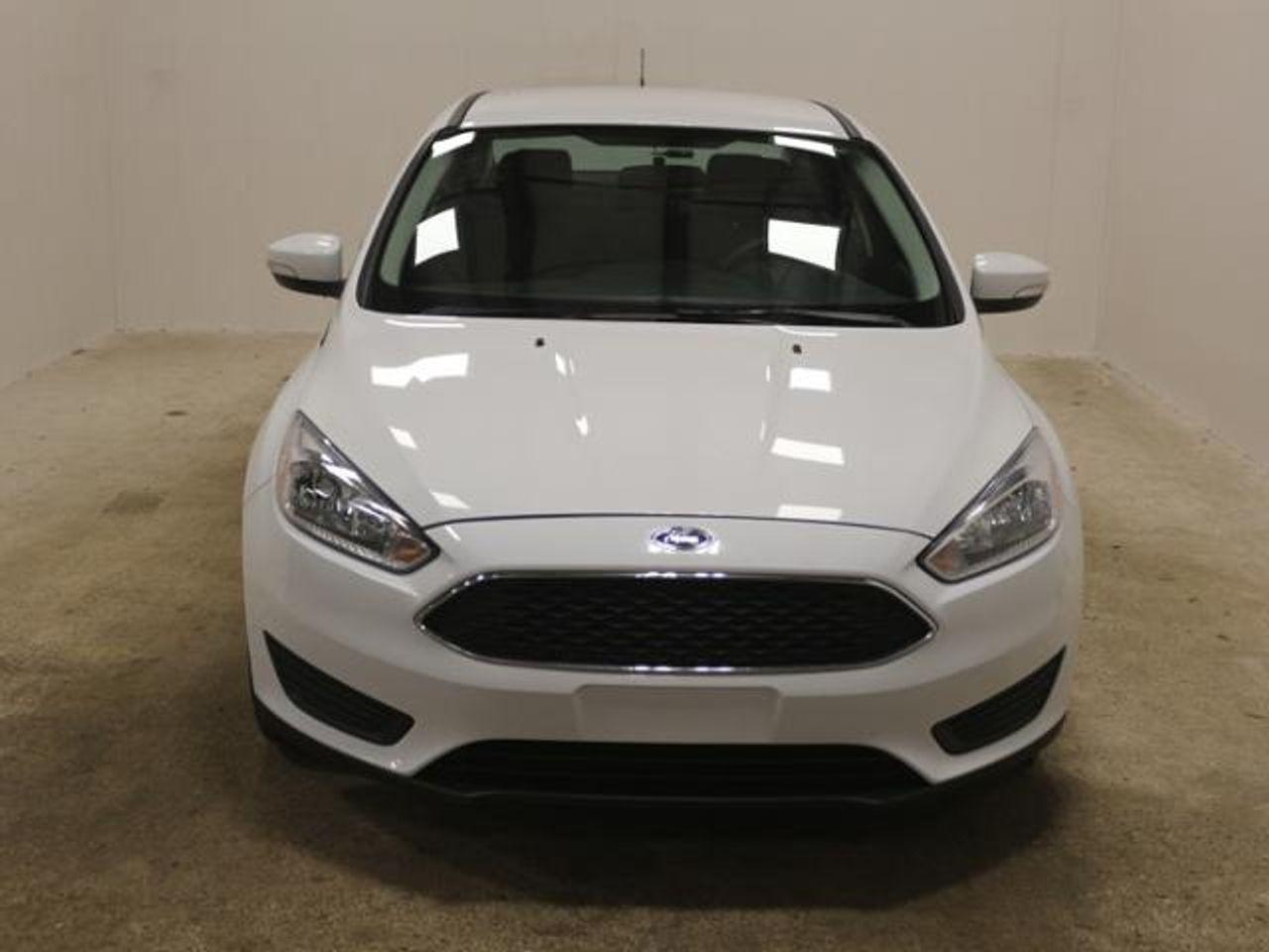 2016 Ford Focus SE-2