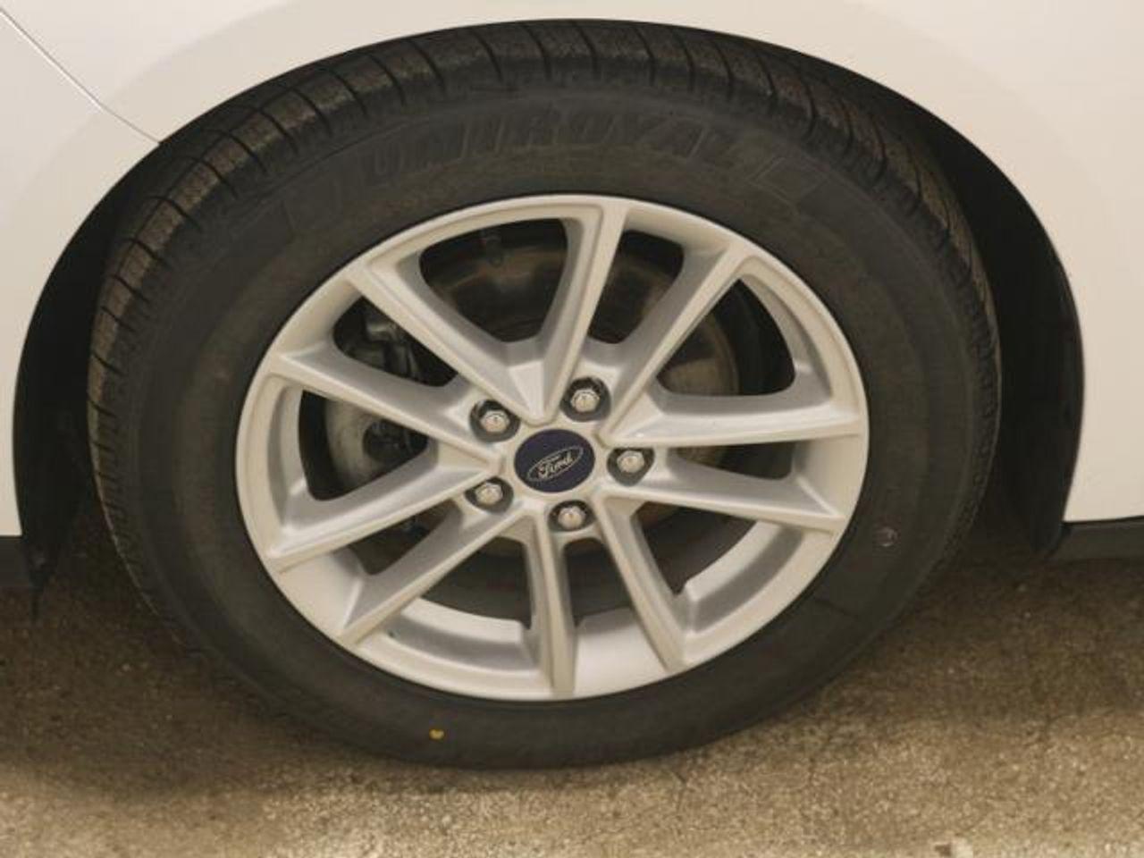 2016 Ford Focus SE-4