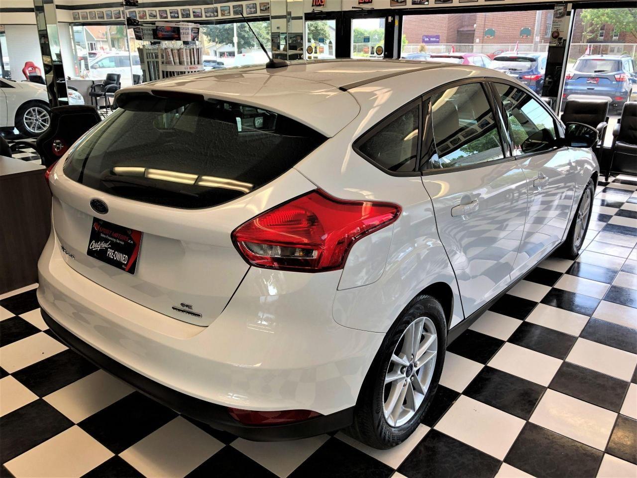 2016 Ford Focus SE-3