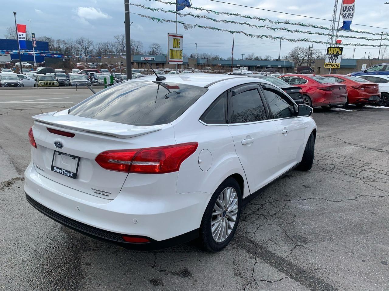 2016 Ford Focus Titanium-4
