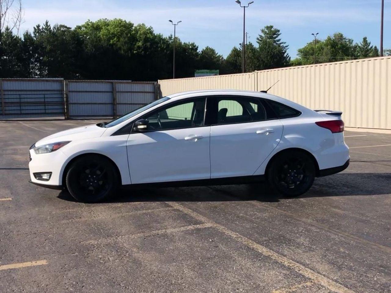 2016 Ford Focus -4