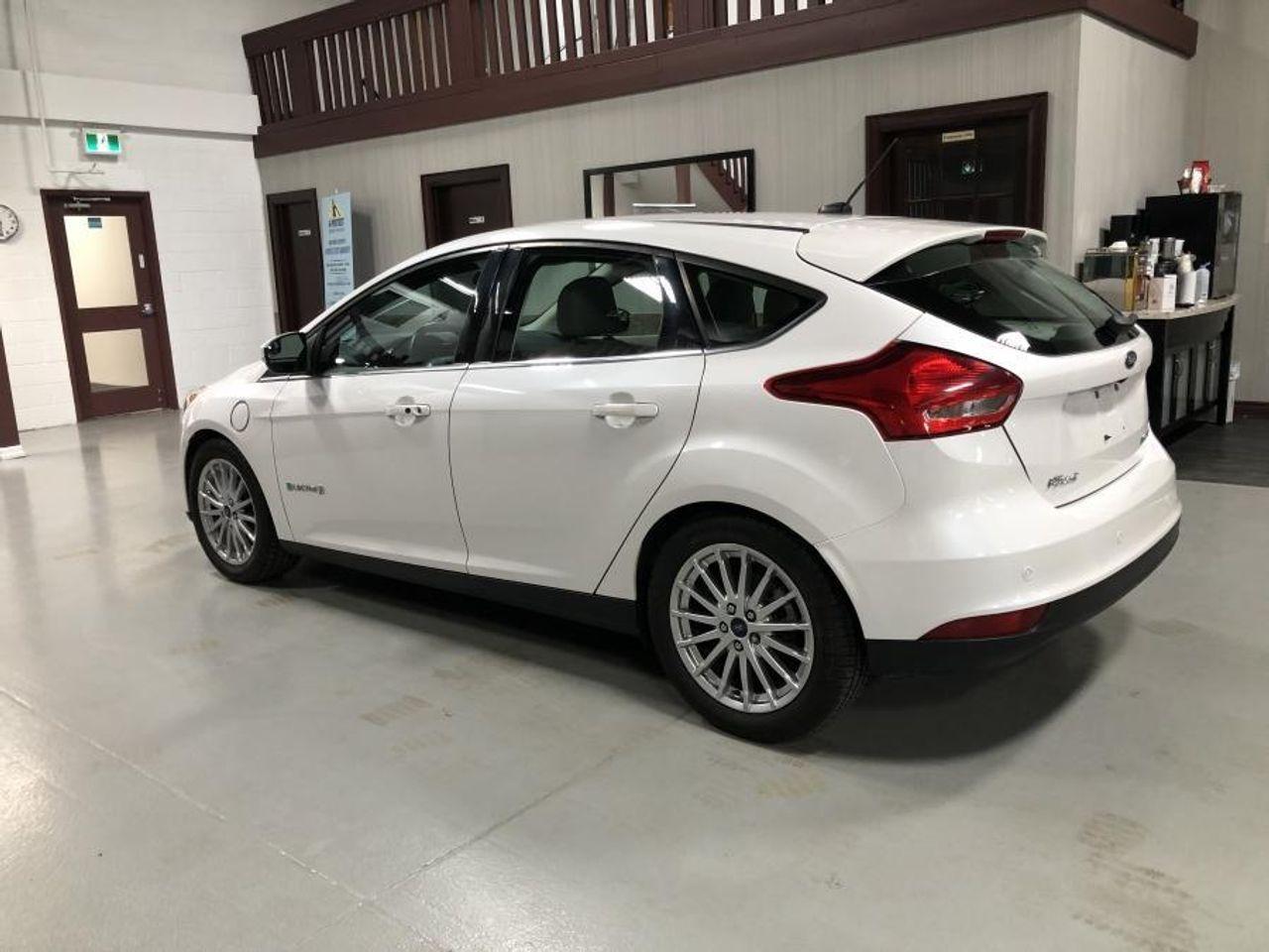2016 Ford Focus -2