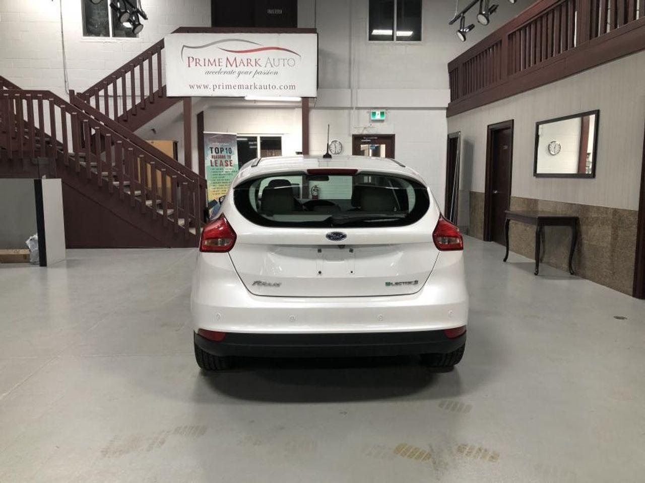 2016 Ford Focus -3
