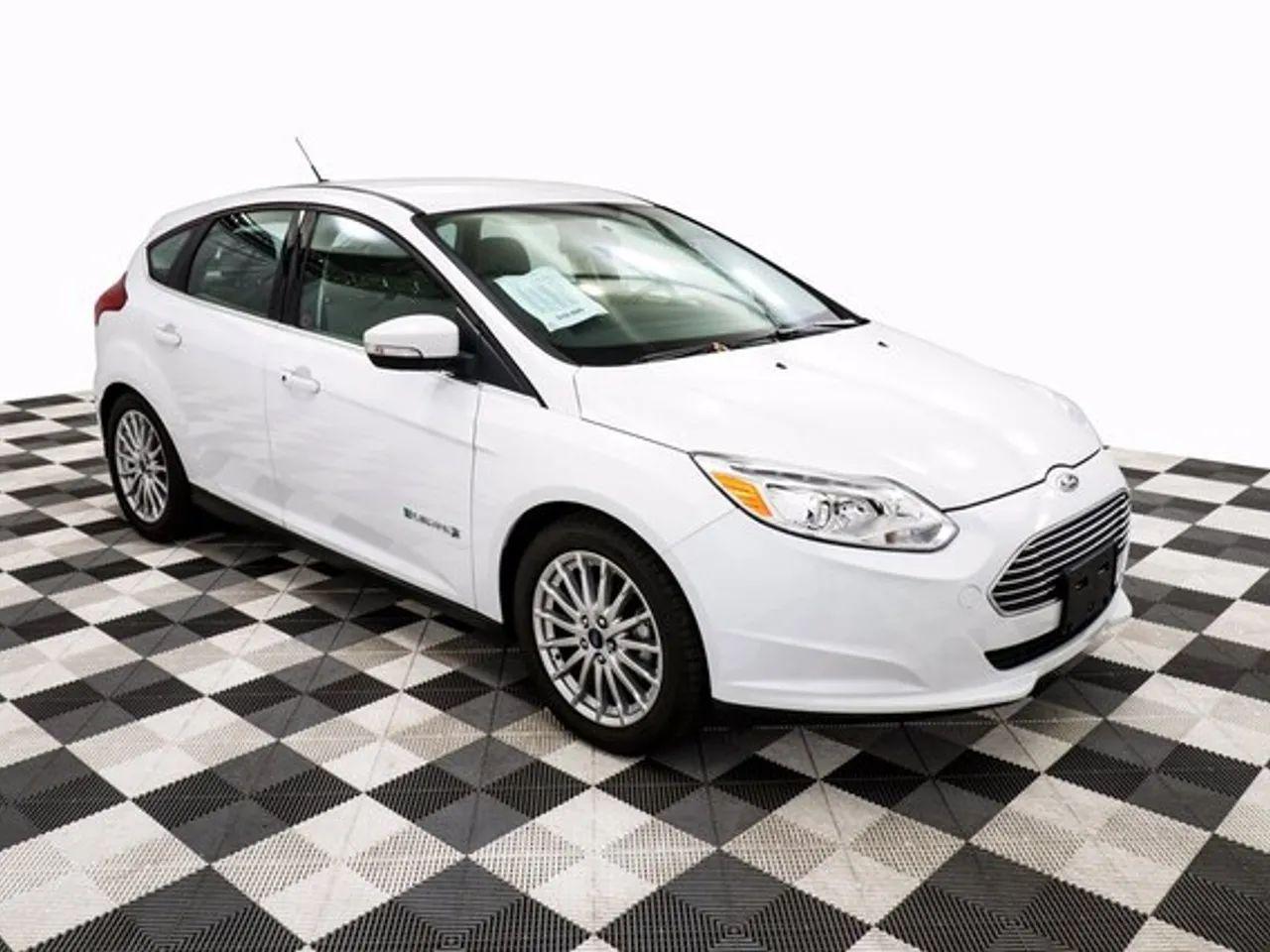 2016 Ford Focus -3