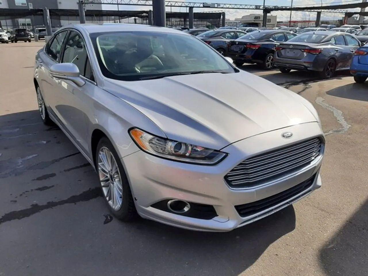 2016 Ford Fusion SE-2