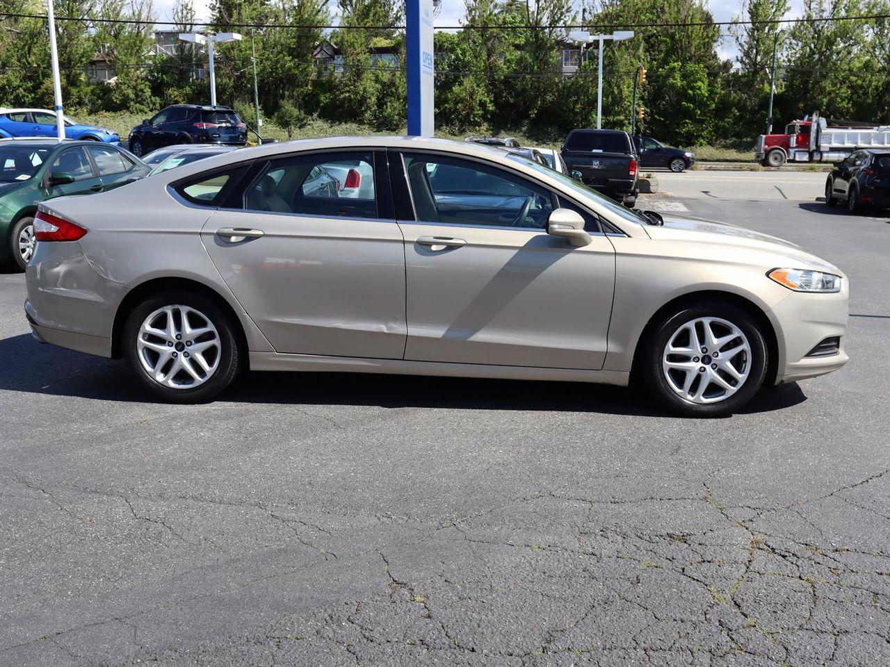 2016 Ford Fusion SE-3