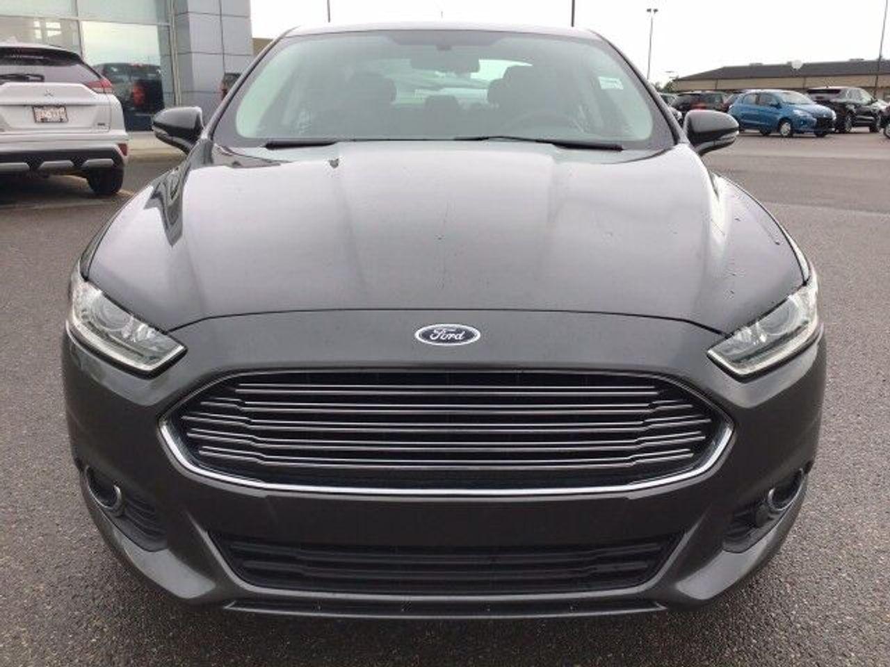 2016 Ford Fusion SE-1