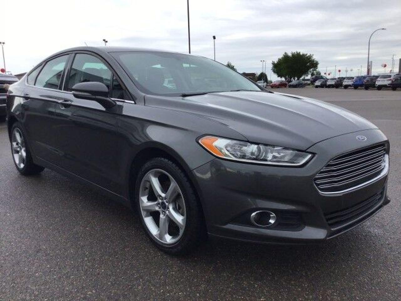 2016 Ford Fusion SE-2