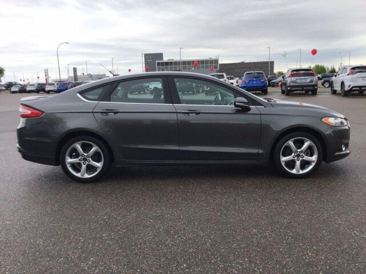 2016 Ford Fusion SE-3