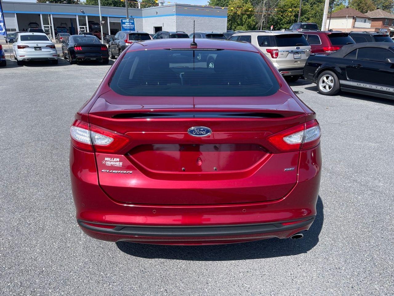 2016 Ford Fusion SE-3