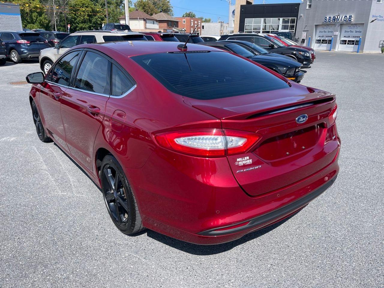2016 Ford Fusion SE-4