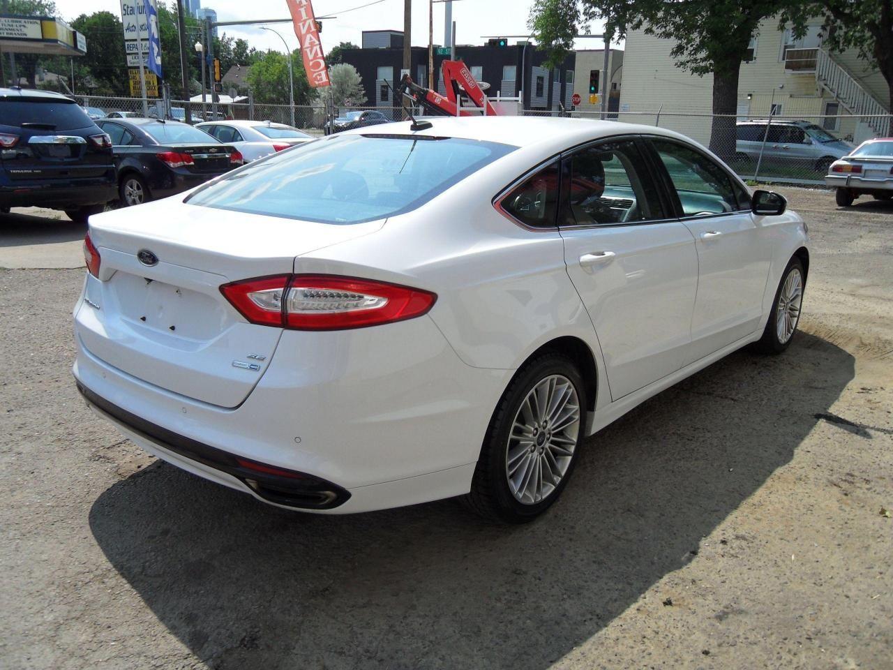 2016 Ford Fusion SE-4