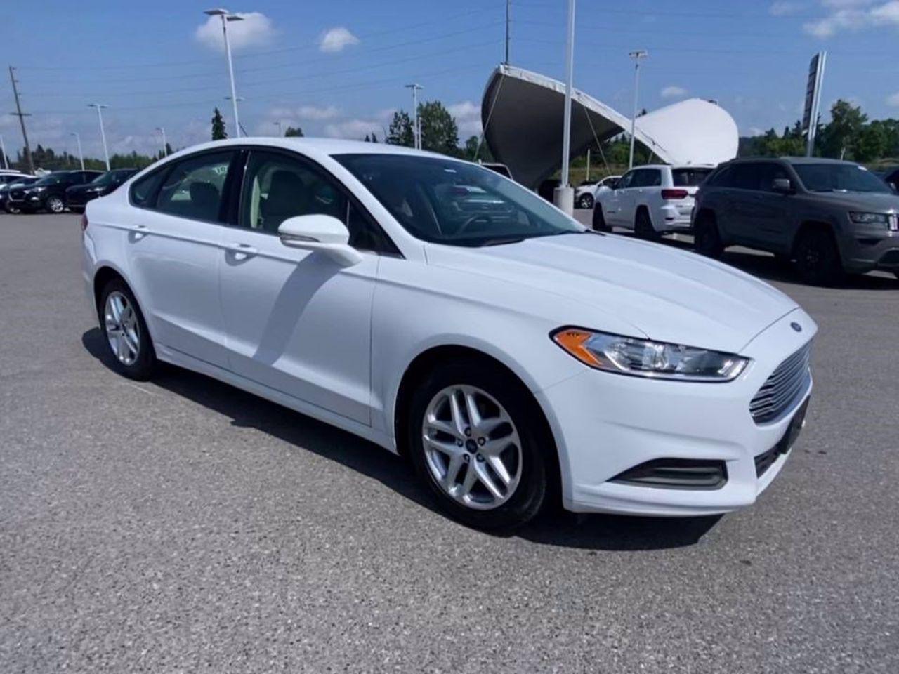 2016 Ford Fusion SE-1