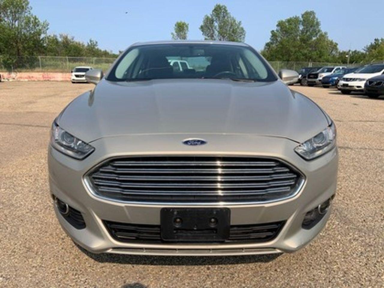 2016 Ford Fusion SE-2