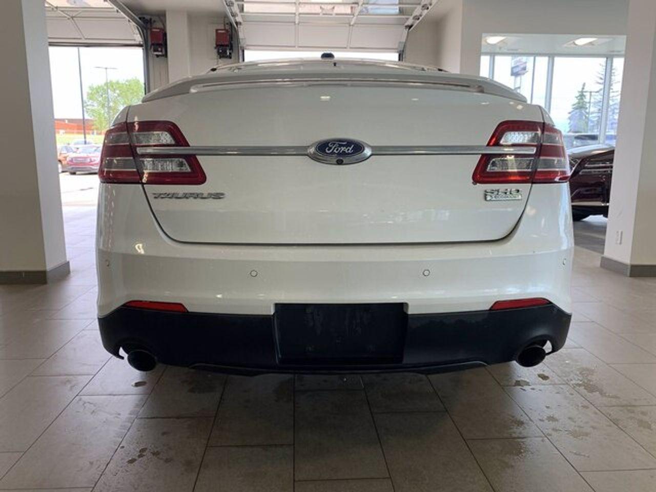 2016 Ford Taurus SHO-4