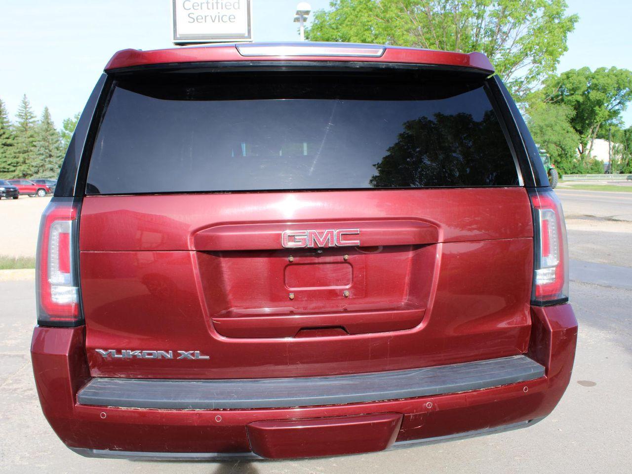 2016 GMC Yukon XL SLT-3