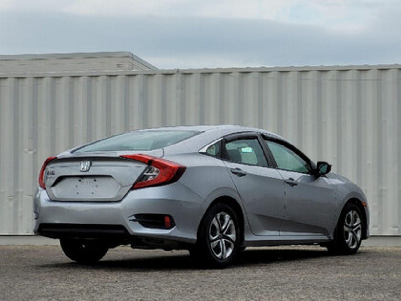 2016 Honda Civic LX-4