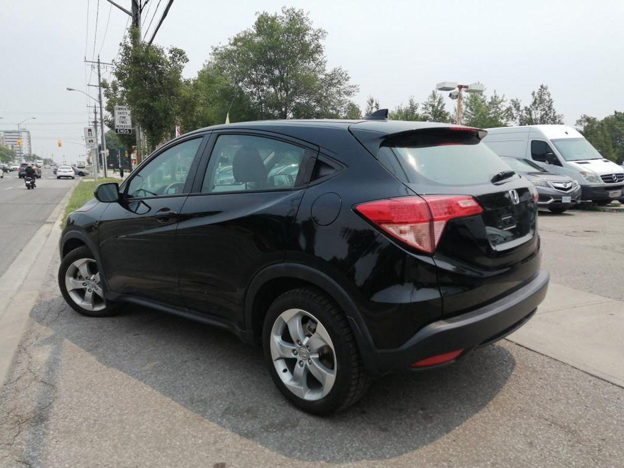 2016 Honda HR-V LX-2