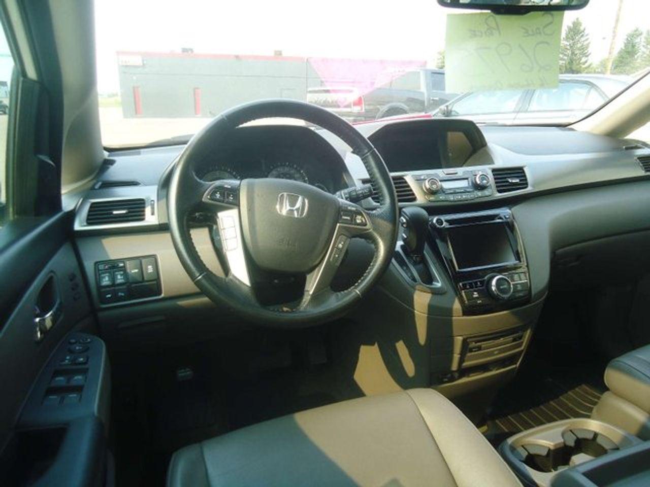 2016 Honda Odyssey Touring-4