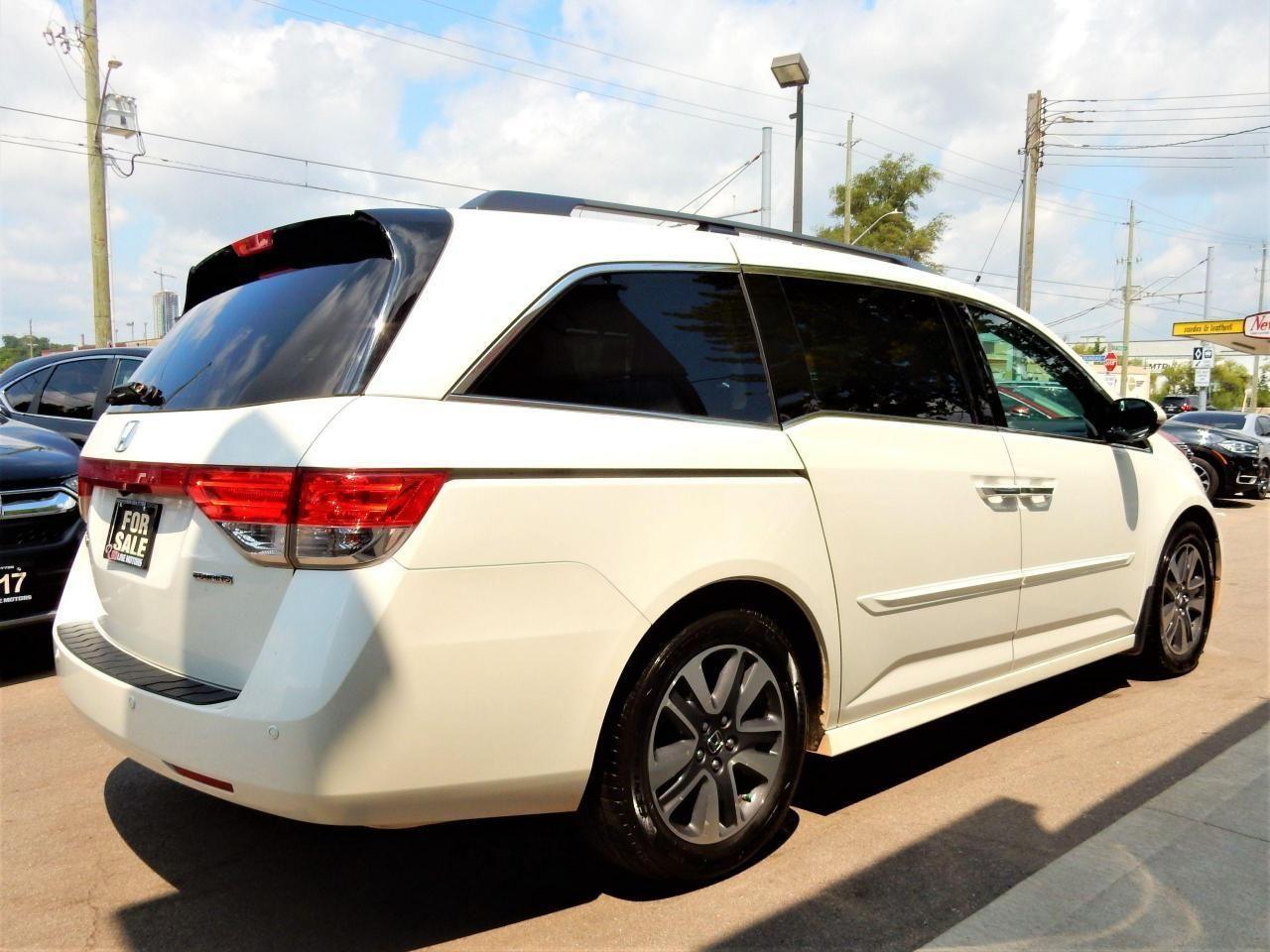 2016 Honda Odyssey Touring-3
