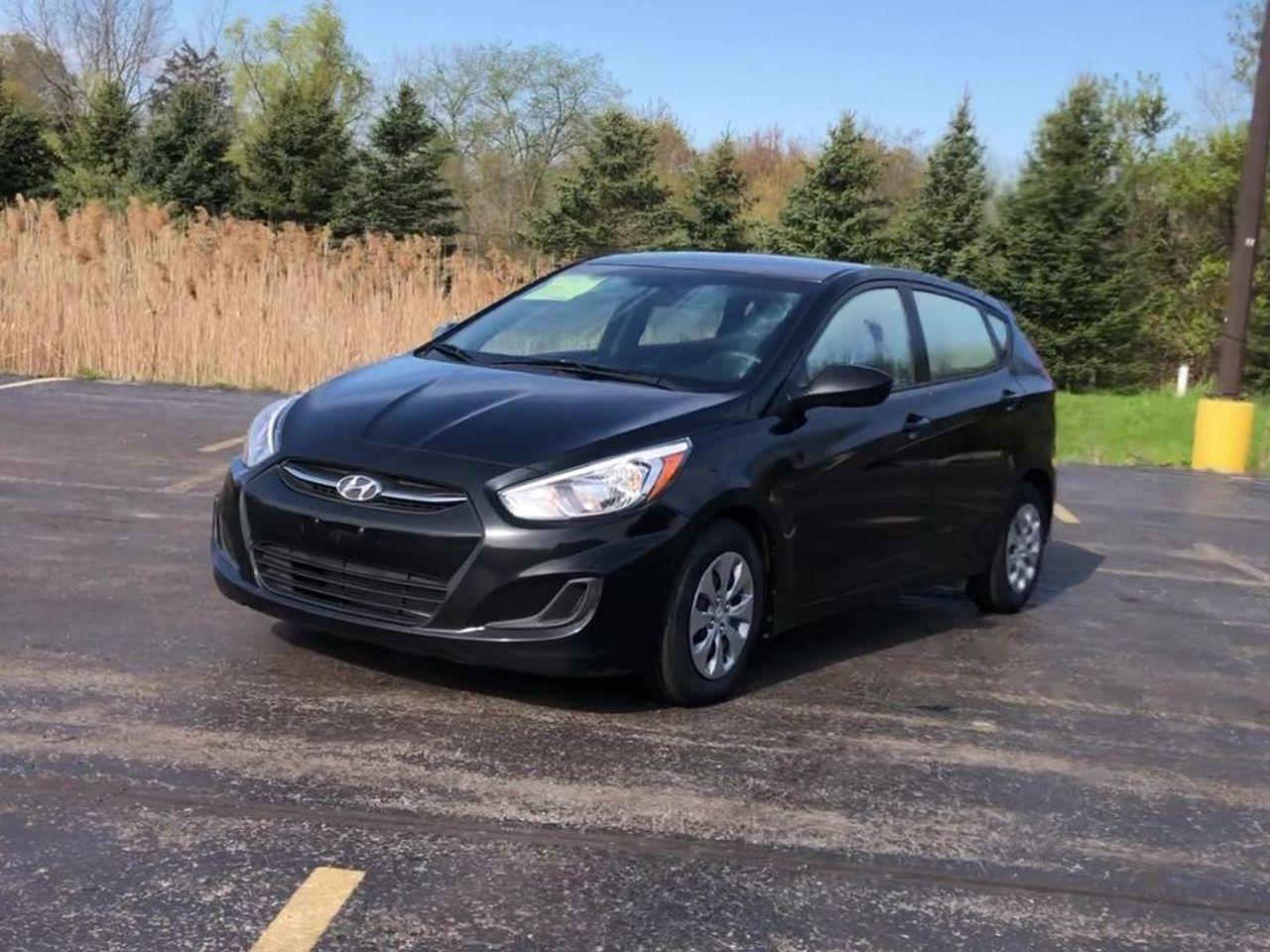 2016 Hyundai Accent -3