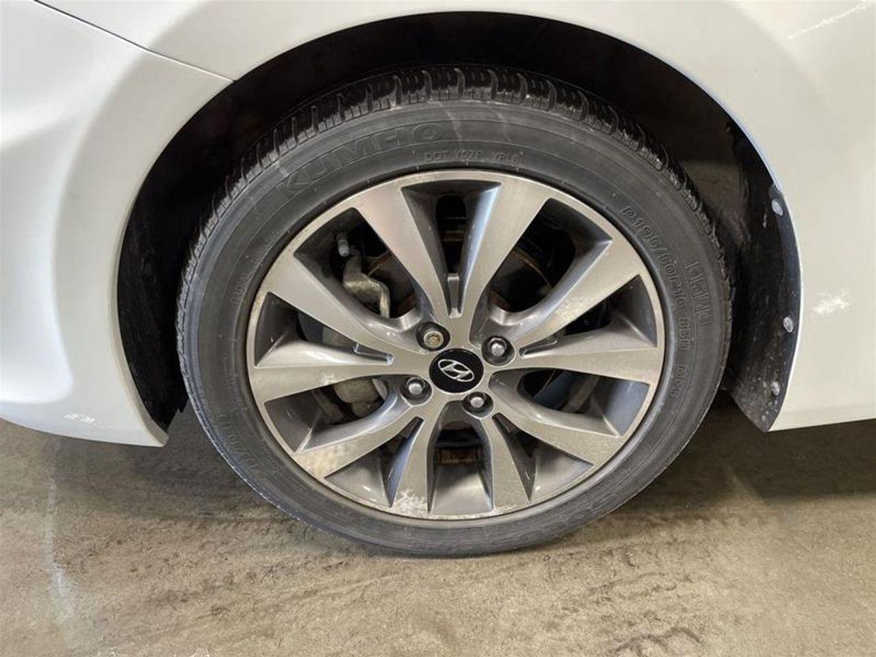2016 Hyundai Accent L-4