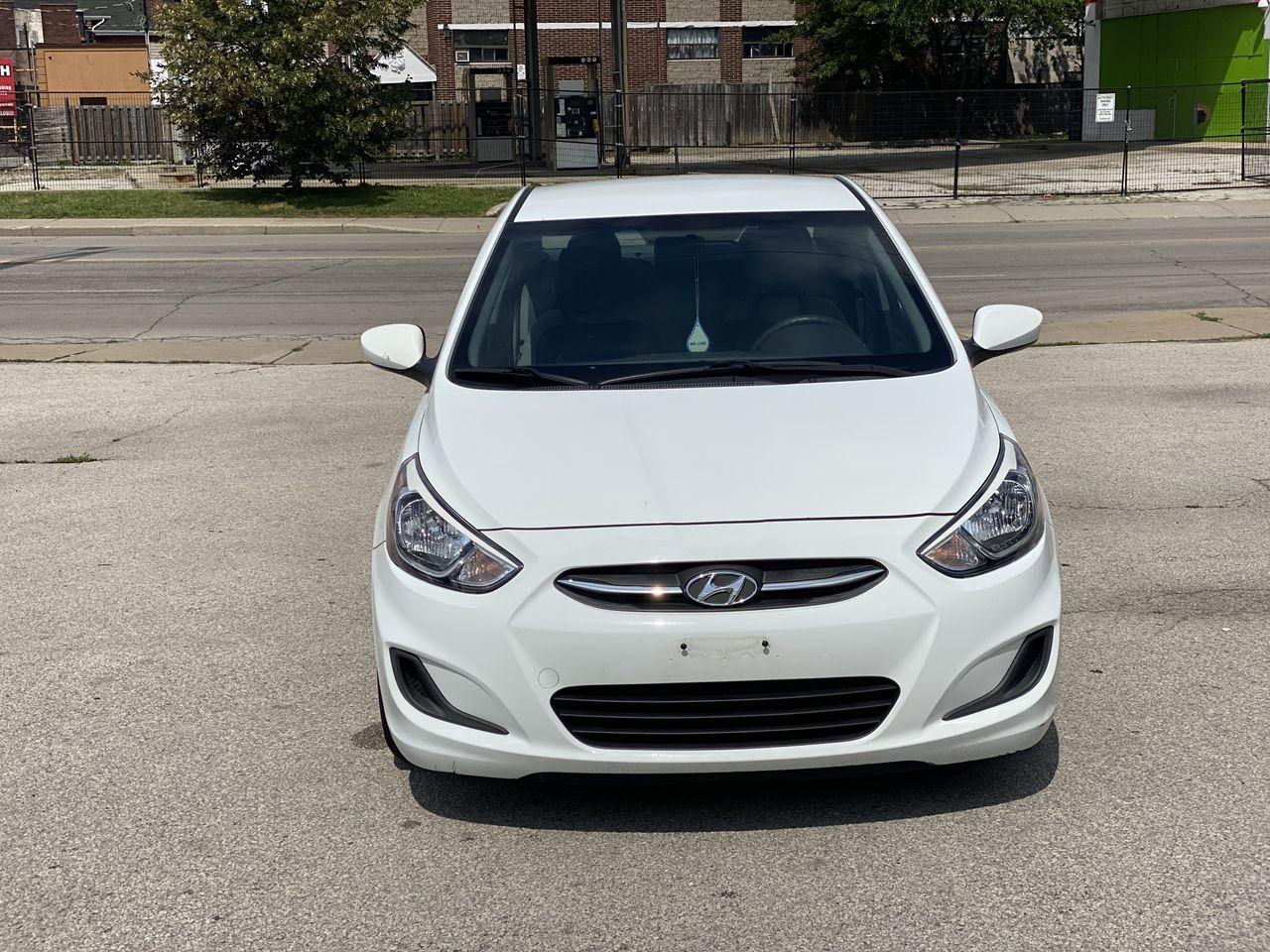 2016 Hyundai Accent SE-1