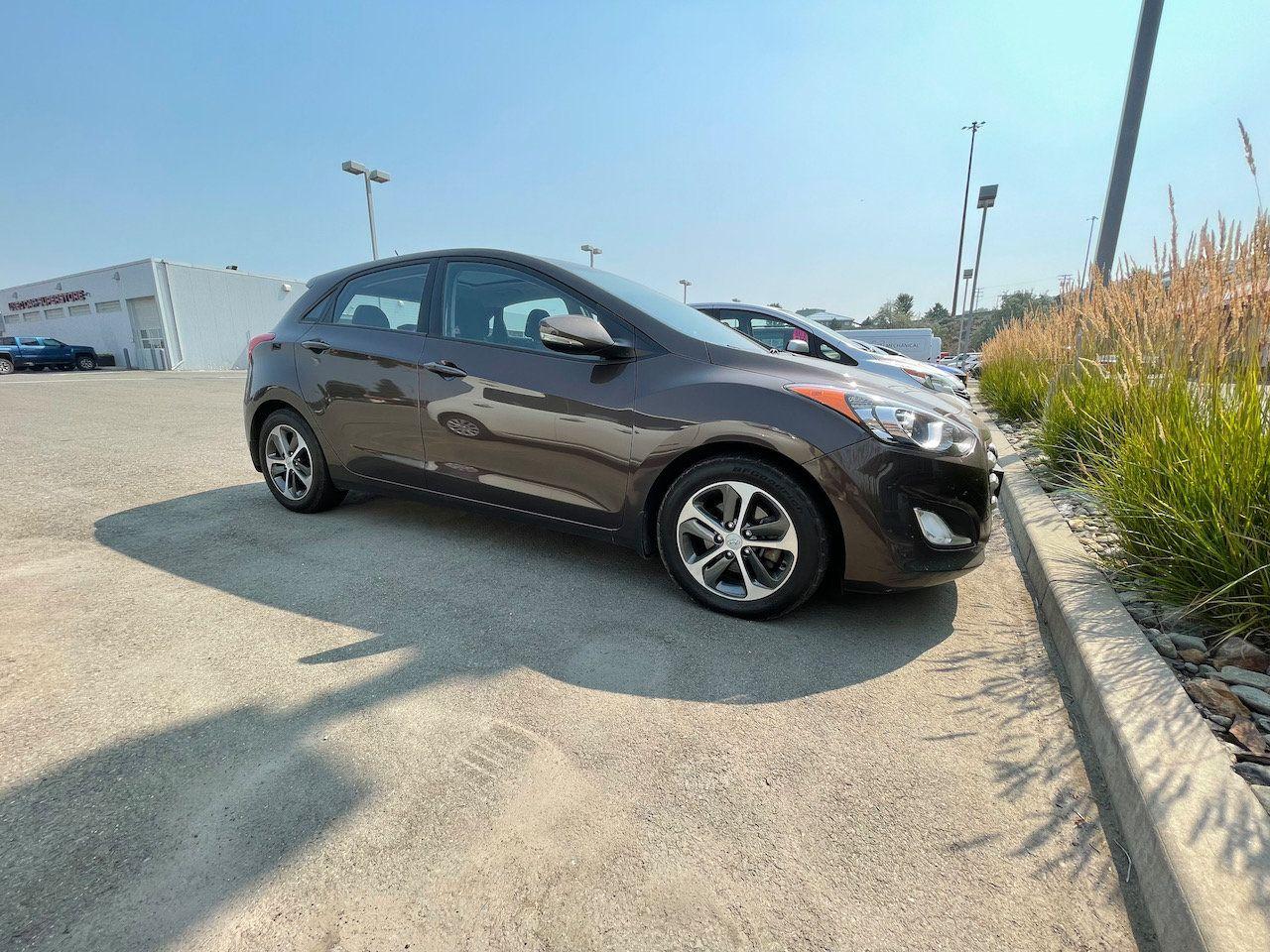 2016 Hyundai Elantra GLS-2