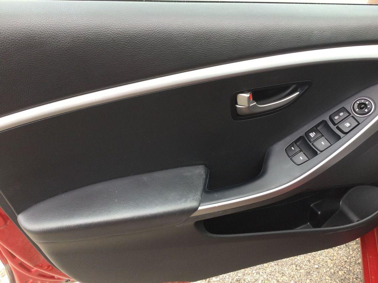 2016 Hyundai Elantra -3