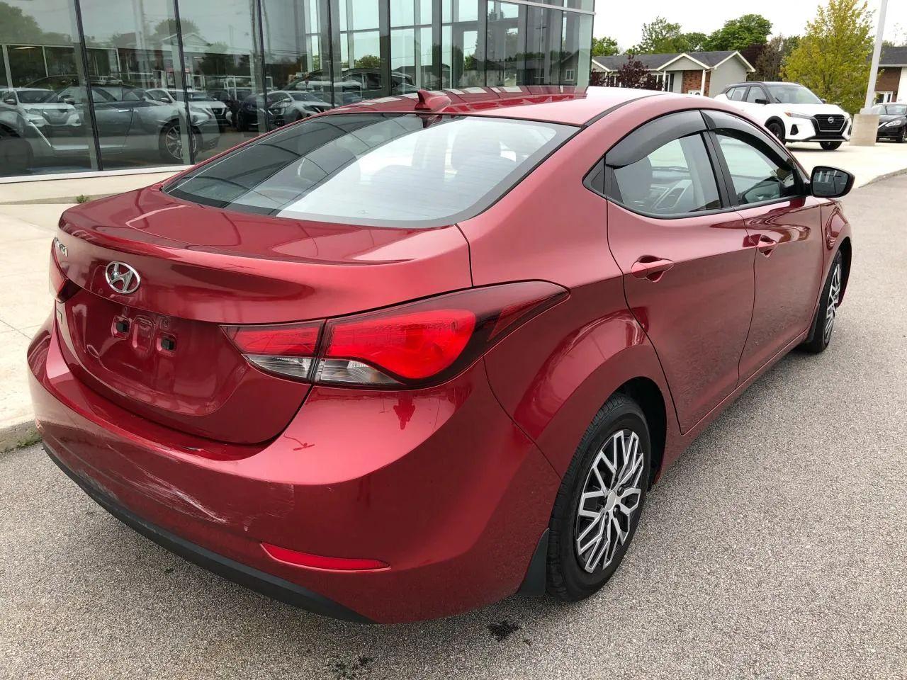 2016 Hyundai Elantra GL-4