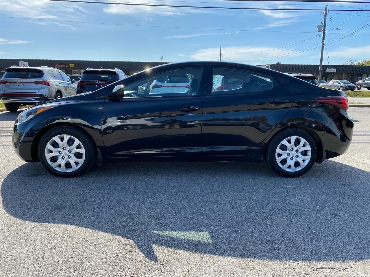 2016 Hyundai Elantra GL-3
