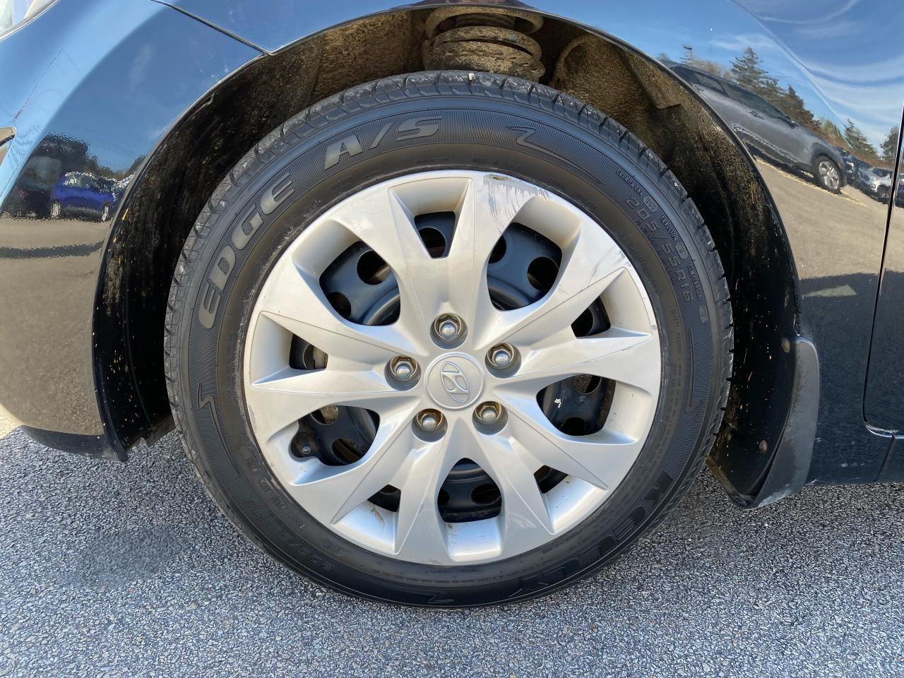 2016 Hyundai Elantra GL-4