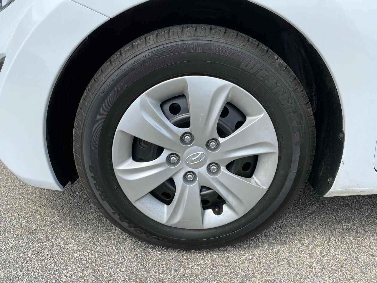 2016 Hyundai Elantra L-4
