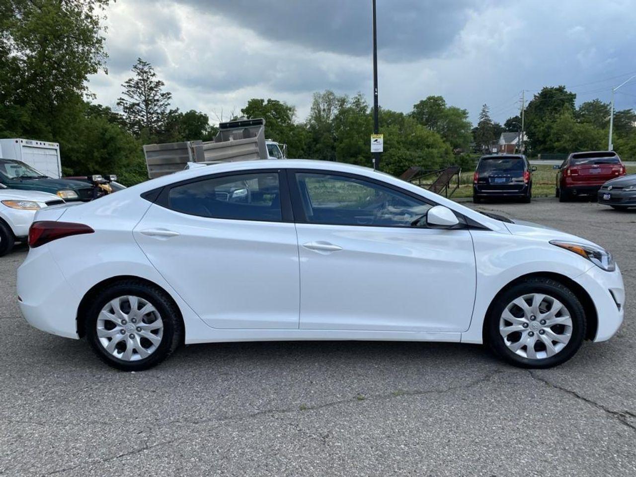 2016 Hyundai Elantra -3