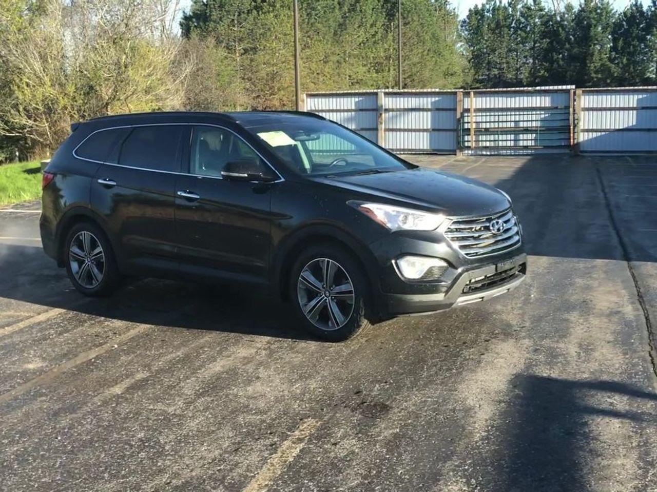 2016 Hyundai Santa Fe -1