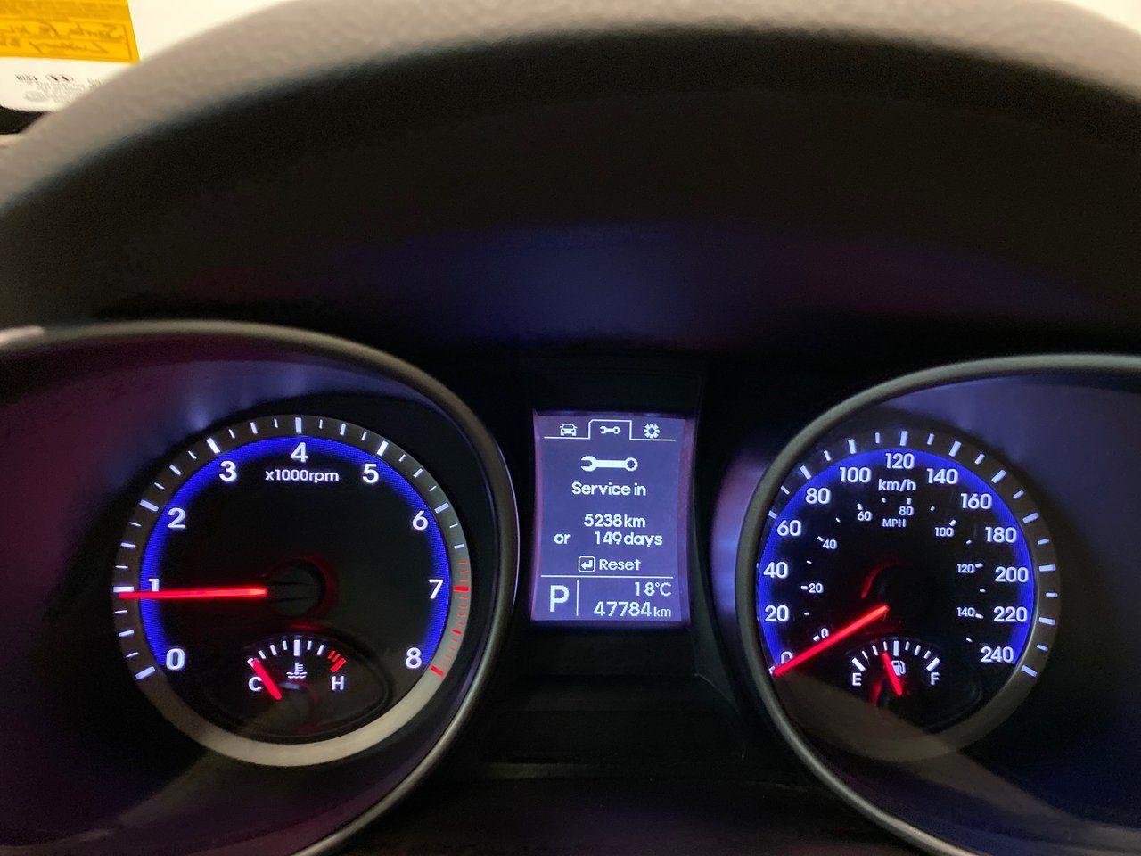 2016 Hyundai Santa Fe Luxury-2