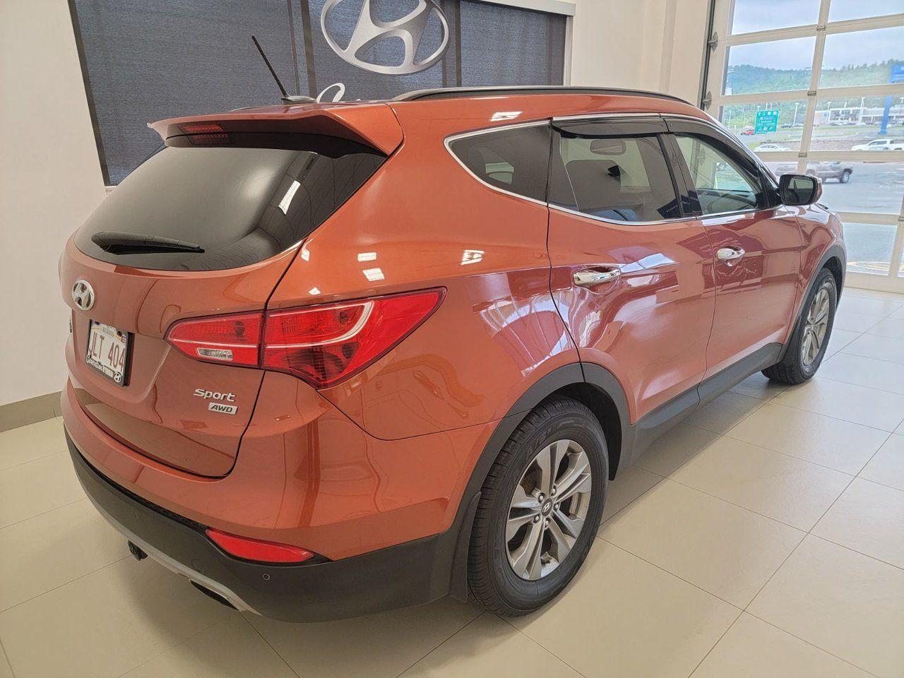 2016 Hyundai Santa Fe Luxury-4