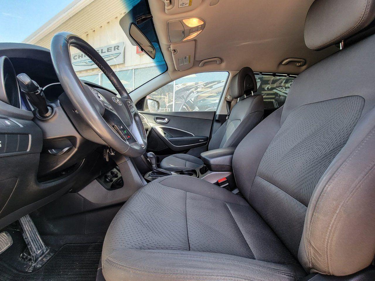 2016 Hyundai Santa Fe Premium-4