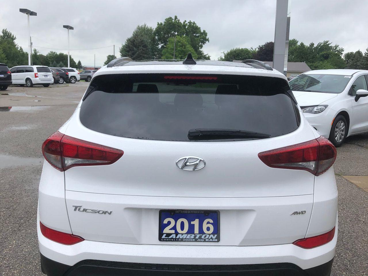 2016 Hyundai Tucson -2
